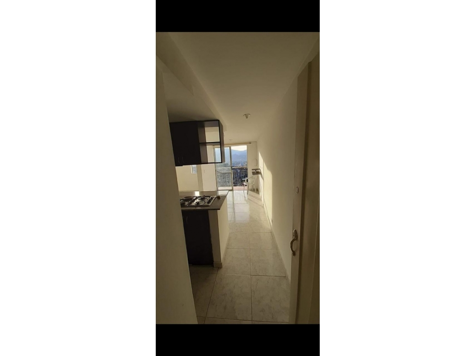 Apartamento en venta en La milagrosa, Medellín 3