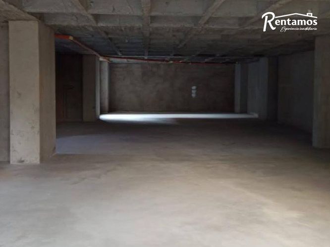 Oficina en arriendo en Conquistadores, Medellín, 1320 m² · foto 6 de 11