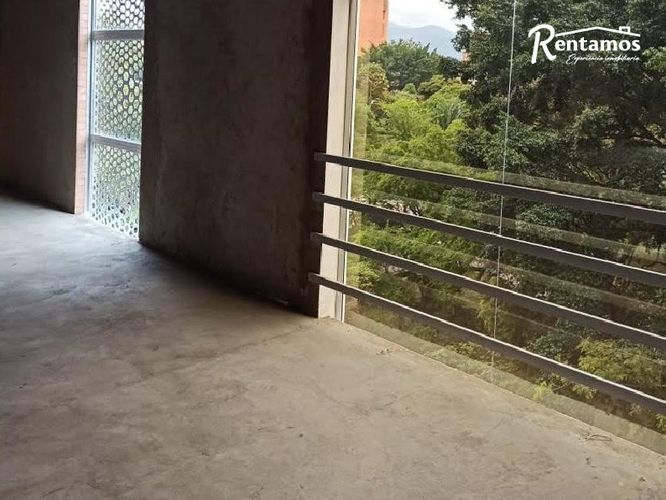 Oficina en arriendo en Conquistadores, Medellín, 1320 m² · foto 8 de 11