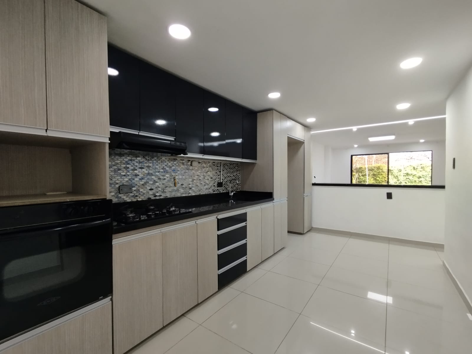 Casa en arriendo en El Poblado, Medellín · foto 8 de 20