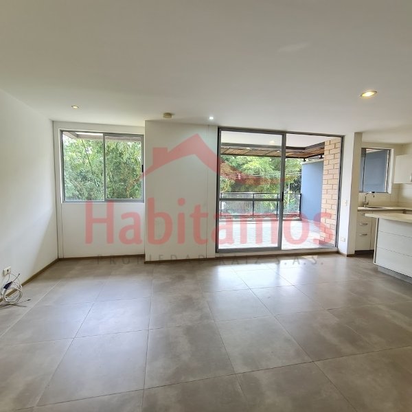 Apartamento en venta en Loma Del Esmeraldal, Envigado · foto 4 de 20