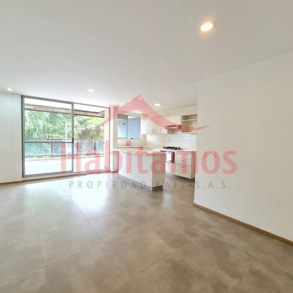 Apartamento en venta en Loma Del Esmeraldal, Envigado · foto 7 de 20