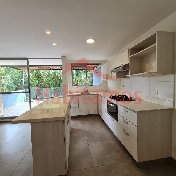 Apartamento en venta en Loma Del Esmeraldal, Envigado · foto 9 de 20
