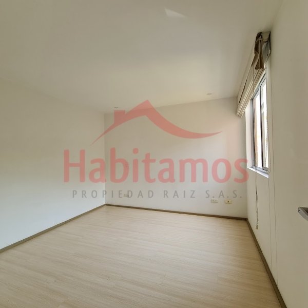 Apartamento en venta en Loma Del Esmeraldal, Envigado · foto 10 de 20