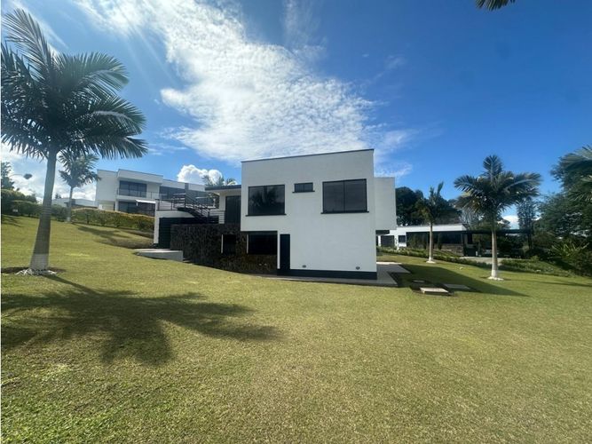 Casa de 4 alcobas en venta en Norte De Armenia, Armenia, 256 m² · foto 4 de 17