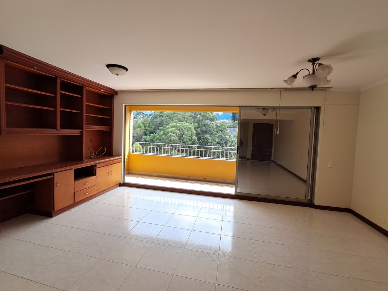 Apartamento en arriendo en La Castellana, Medellín · foto 4 de 20