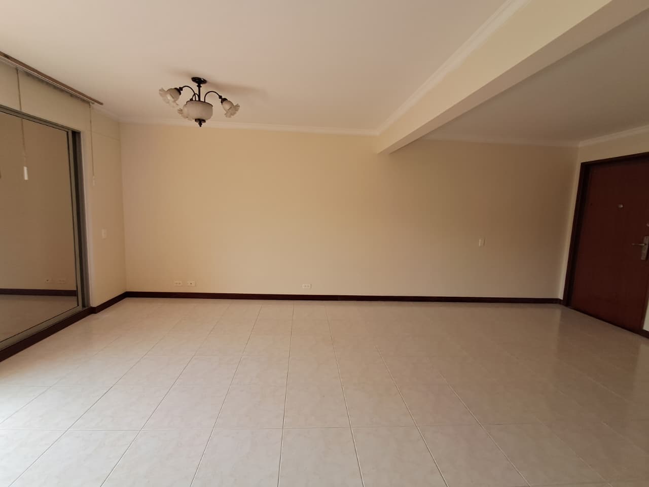 Apartamento en arriendo en La Castellana, Medellín · foto 6 de 20