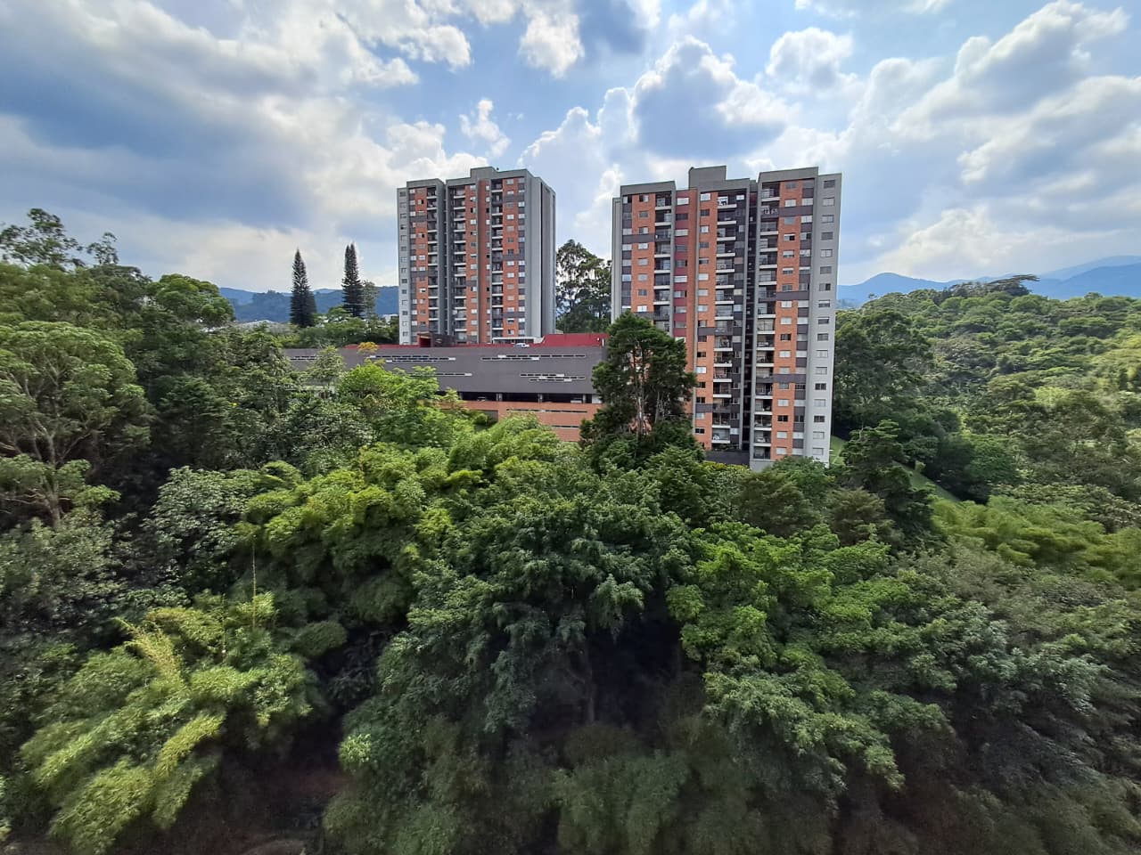 Apartamento en arriendo en La Castellana, Medellín · foto 11 de 20