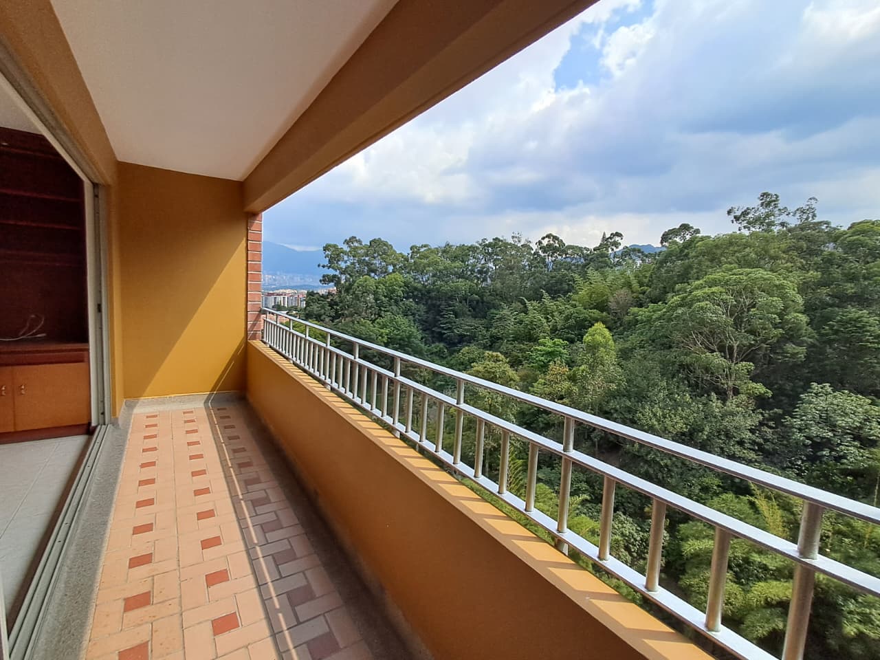 Apartamento en arriendo en La Castellana, Medellín · foto 13 de 20