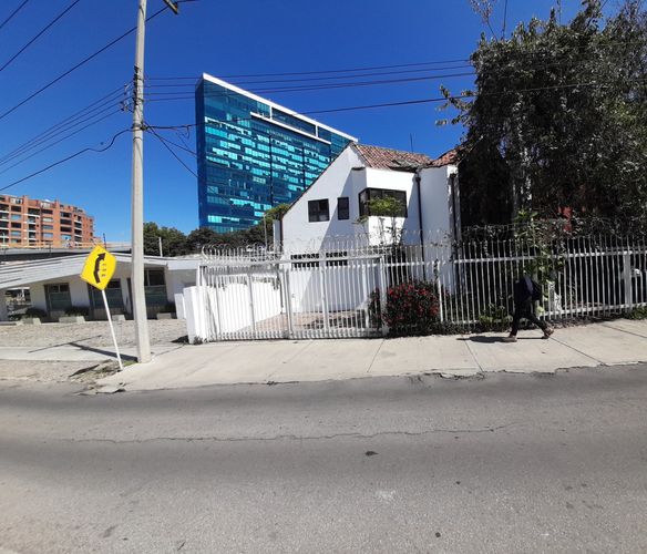 Casa en venta en Santa Ana, Bogotá · foto 3 de 24