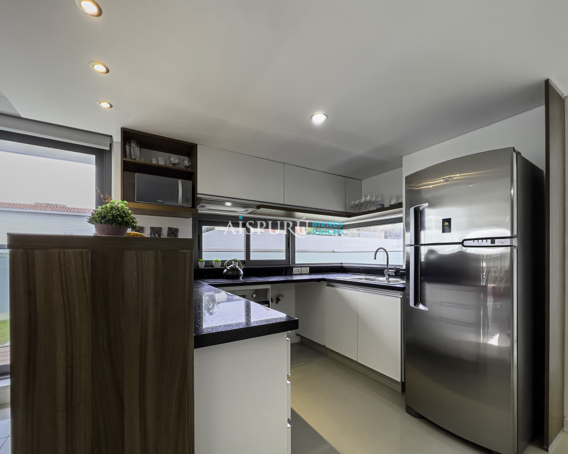 Venta de departamento esquinero con unidad adicional en torre Chronos - Punta del Este - Bild 6