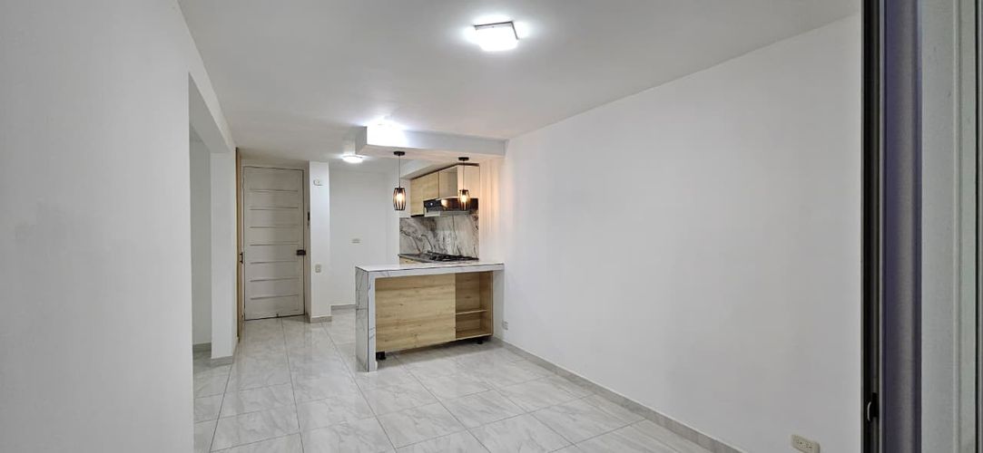 Apartamento de 2 alcobas en venta en Bochalema, Cali, 72 m² · foto 2 de 15