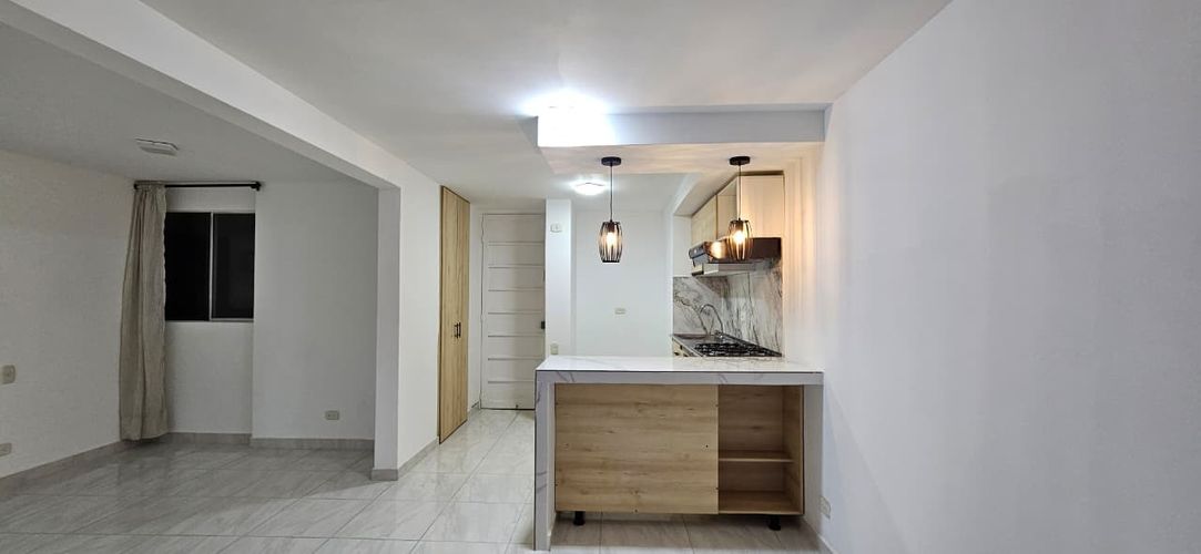 Apartamento de 2 alcobas en venta en Bochalema, Cali, 72 m² · foto 3 de 15