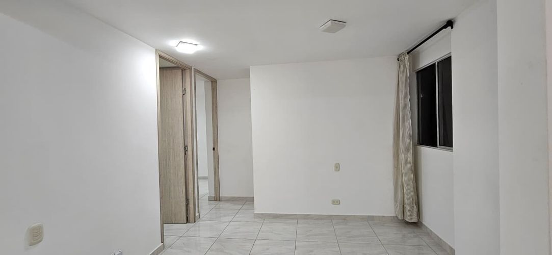 Apartamento de 2 alcobas en venta en Bochalema, Cali, 72 m² · foto 5 de 15