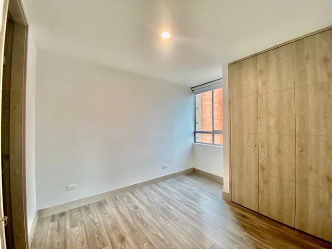 Apartamento de 3 alcobas en arriendo en Loma Del Esmeraldal, Envigado, 97 m² · foto 11 de 24