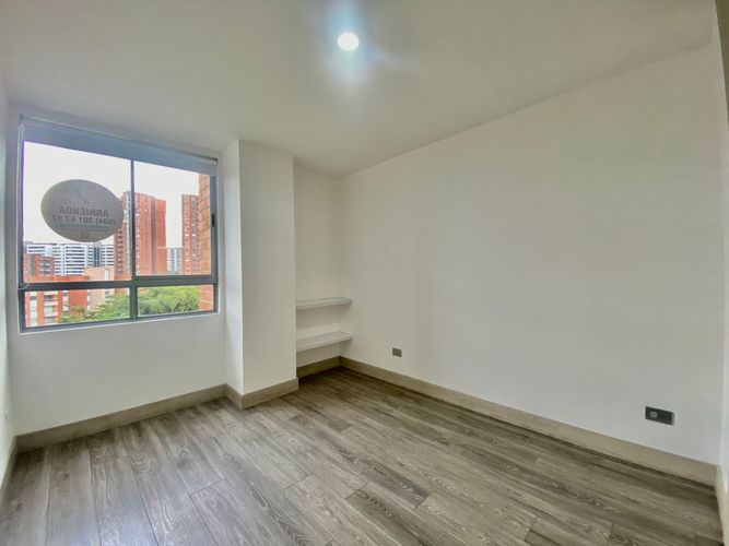 Apartamento de 3 alcobas en arriendo en Loma Del Esmeraldal, Envigado, 97 m² · foto 7 de 24