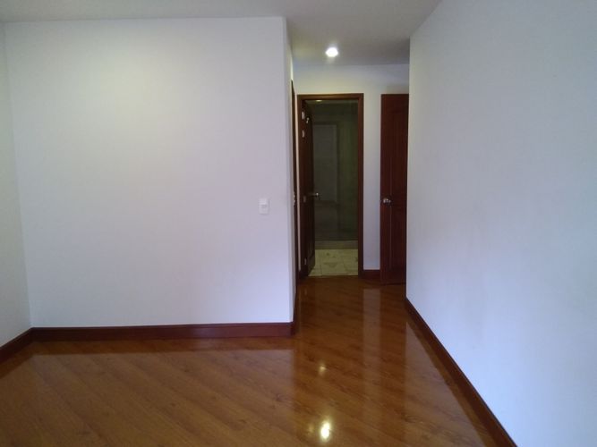 Apartamento de 4 alcobas en venta en La Cabrera, Bogotá, 212 m² · foto 19 de 24