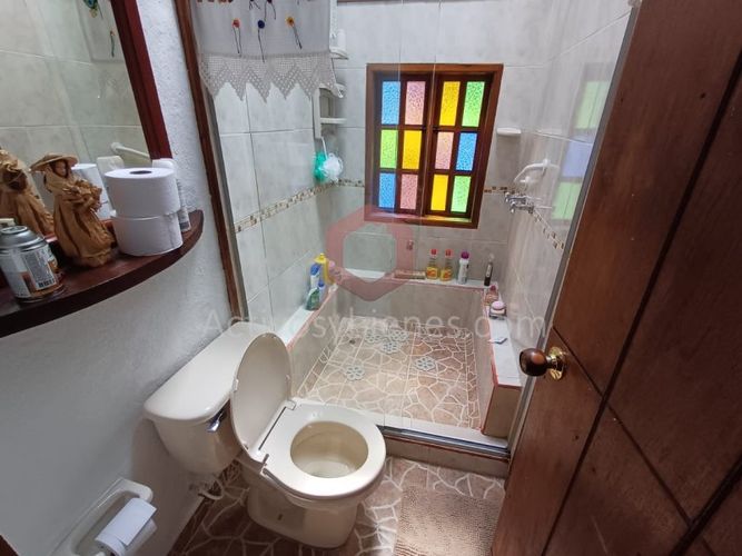 Casa de 4 alcobas en venta en La Pastorcita, Guarne, 260 m² · foto 8 de 24