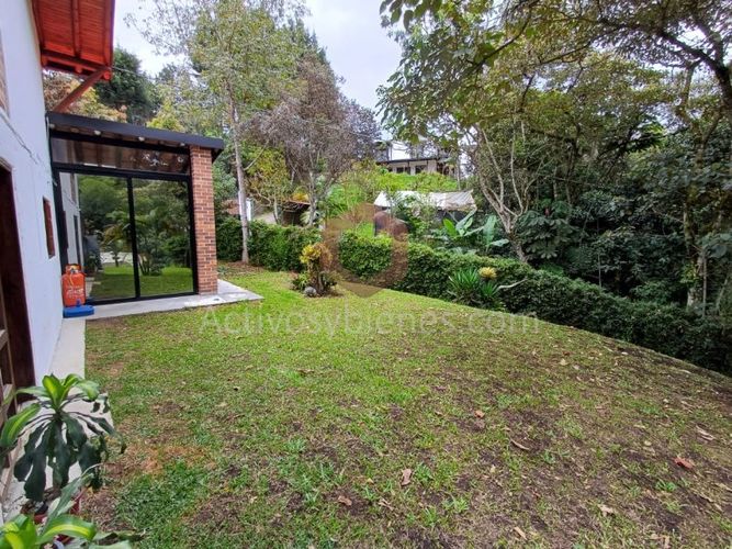 Casa de 4 alcobas en venta en La Pastorcita, Guarne, 260 m² · foto 17 de 24