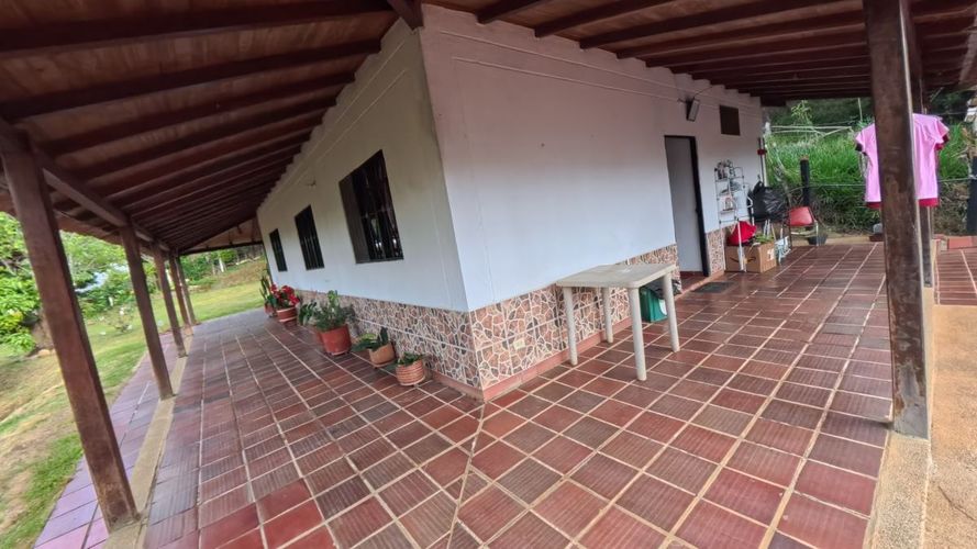 Casa de 2 alcobas en venta en Mesa De Los Santos, Piedecuesta, 135 m² · foto 16 de 24