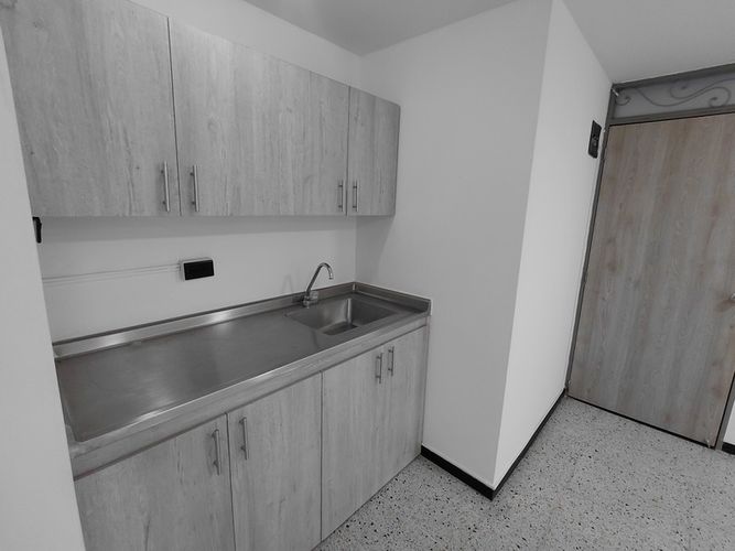 Oficina en arriendo en Suramericana, Medellín, 39 m² · foto 7 de 8