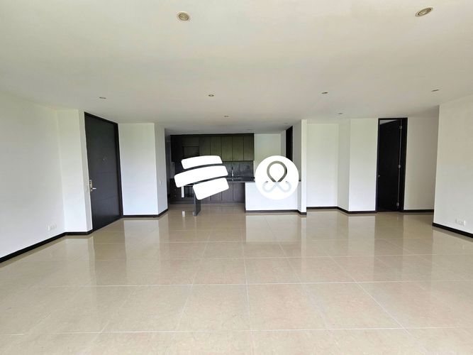 Apartamento de 3 alcobas en venta en El Poblado, Medellín, 145 m² · foto 4 de 14