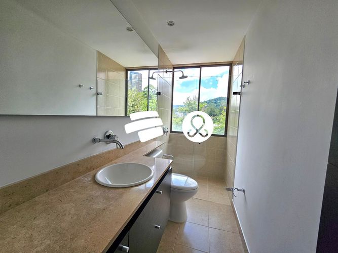 Apartamento de 3 alcobas en venta en El Poblado, Medellín, 145 m² · foto 12 de 14
