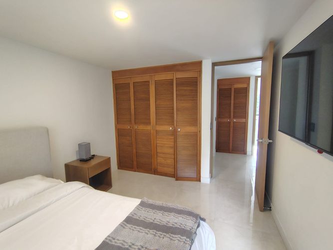 Apartamento de 3 alcobas en arriendo en El Poblado, Medellín, 185 m² · foto 16 de 18