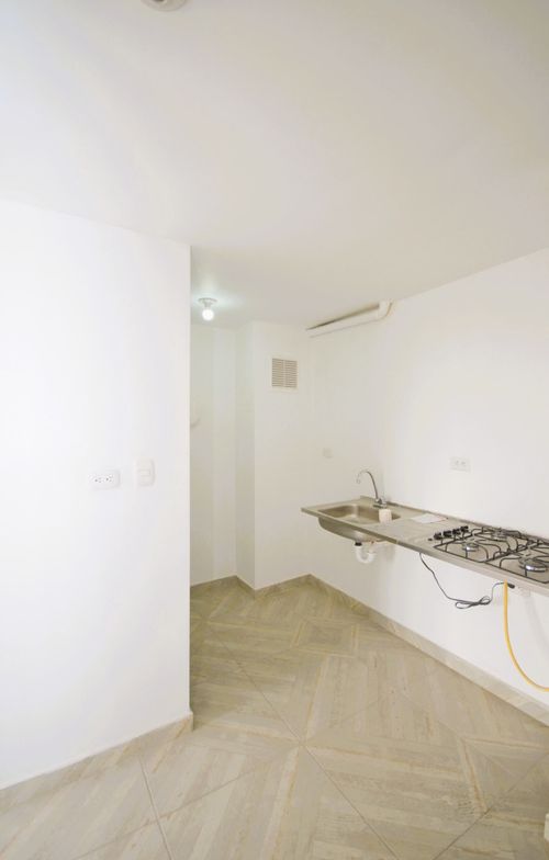 Apartamento de 2 alcobas en venta en Fontibon, Bogotá, 42 m² · foto 3 de 24