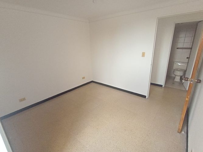 Apartamento de 3 alcobas en venta en Laureles, Medellín, 138 m² · foto 14 de 18