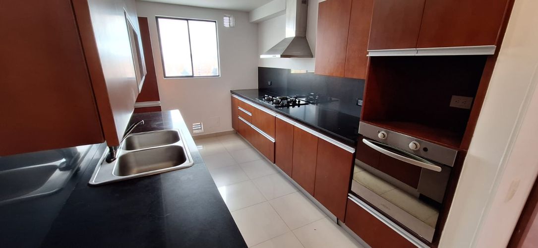 Apartamento de 3 alcobas en venta en Santa Ana, Bogotá, 206 m² · foto 3 de 24