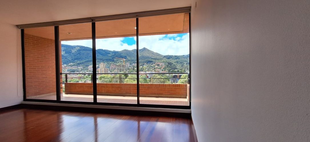 Apartamento de 3 alcobas en venta en Santa Ana, Bogotá, 206 m² · foto 4 de 24