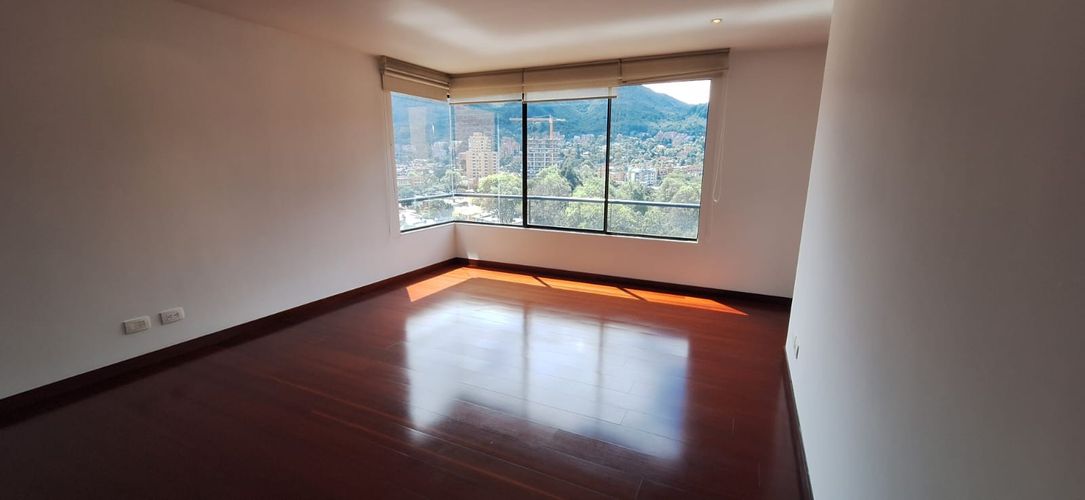 Apartamento de 3 alcobas en venta en Santa Ana, Bogotá, 206 m² · foto 7 de 24