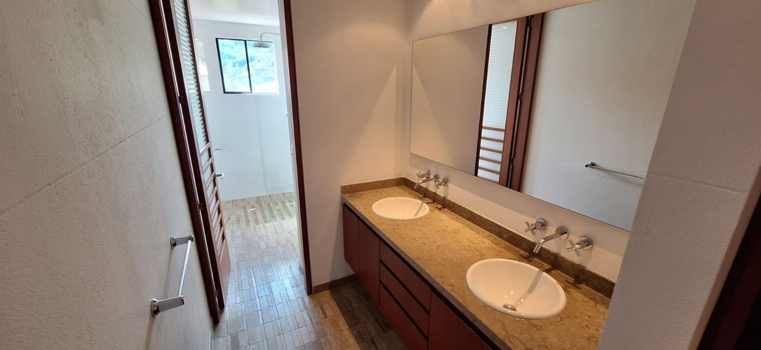 Apartamento de 3 alcobas en venta en Santa Ana, Bogotá, 206 m² · foto 13 de 24