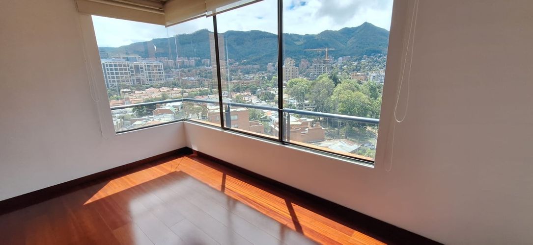 Apartamento de 3 alcobas en venta en Santa Ana, Bogotá, 206 m² · foto 12 de 24
