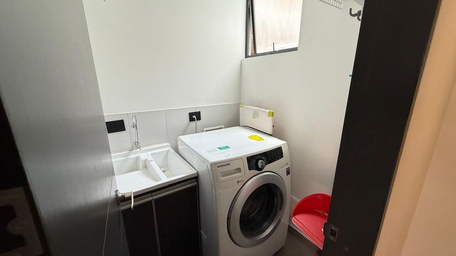 Apartaestudio en venta en Santa Barbara, Bogotá, 55 m² · foto 3 de 18