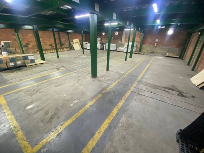 Bodega en arriendo en Cedro, Girón, 358 m² · foto 3 de 7