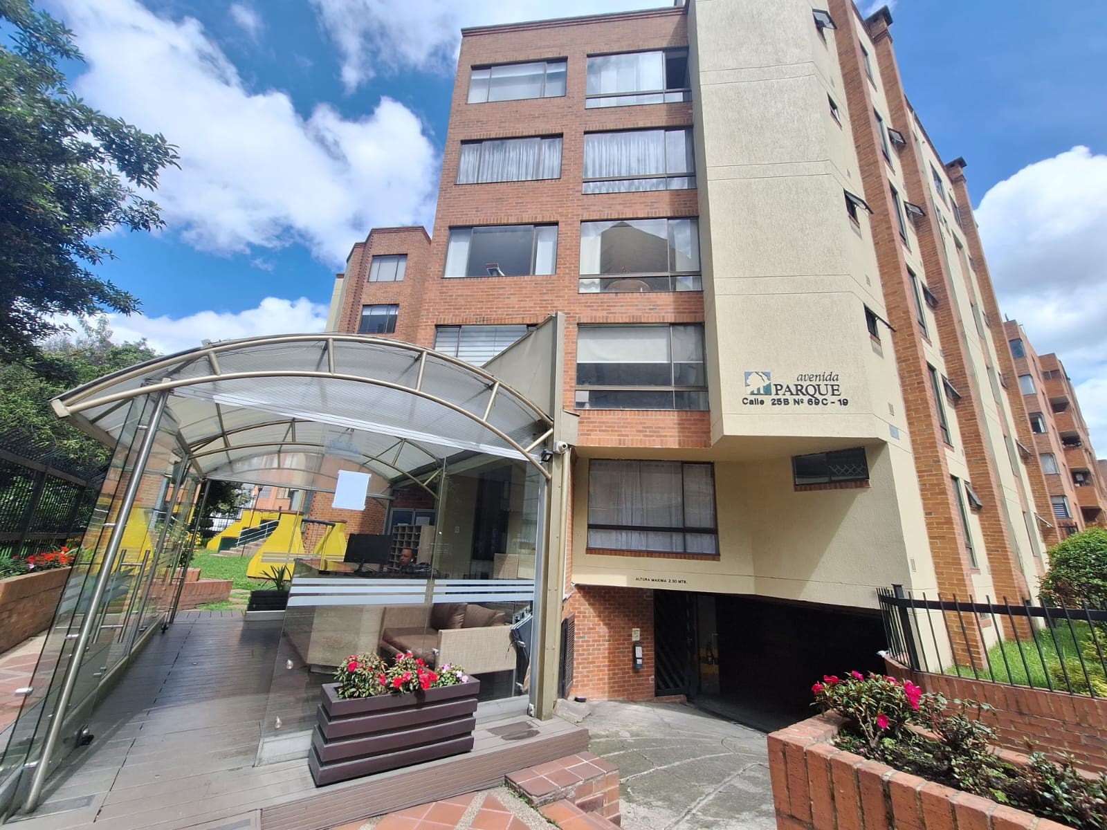 Apartamento en venta en Ciudad Salitre, Bogotá · foto 17 de 17