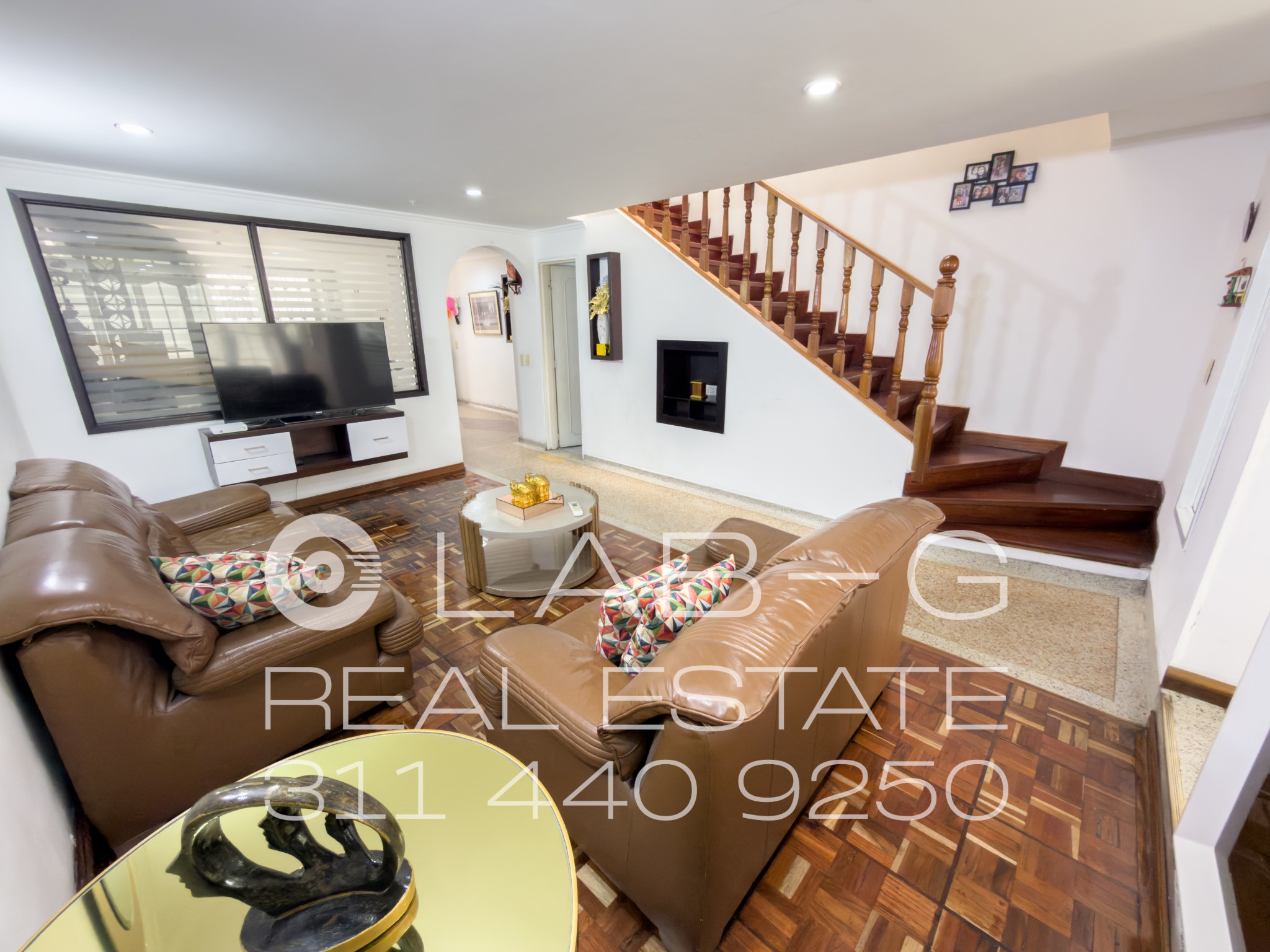 Casa en venta en Quinta Paredes, Bogotá · foto 4 de 24