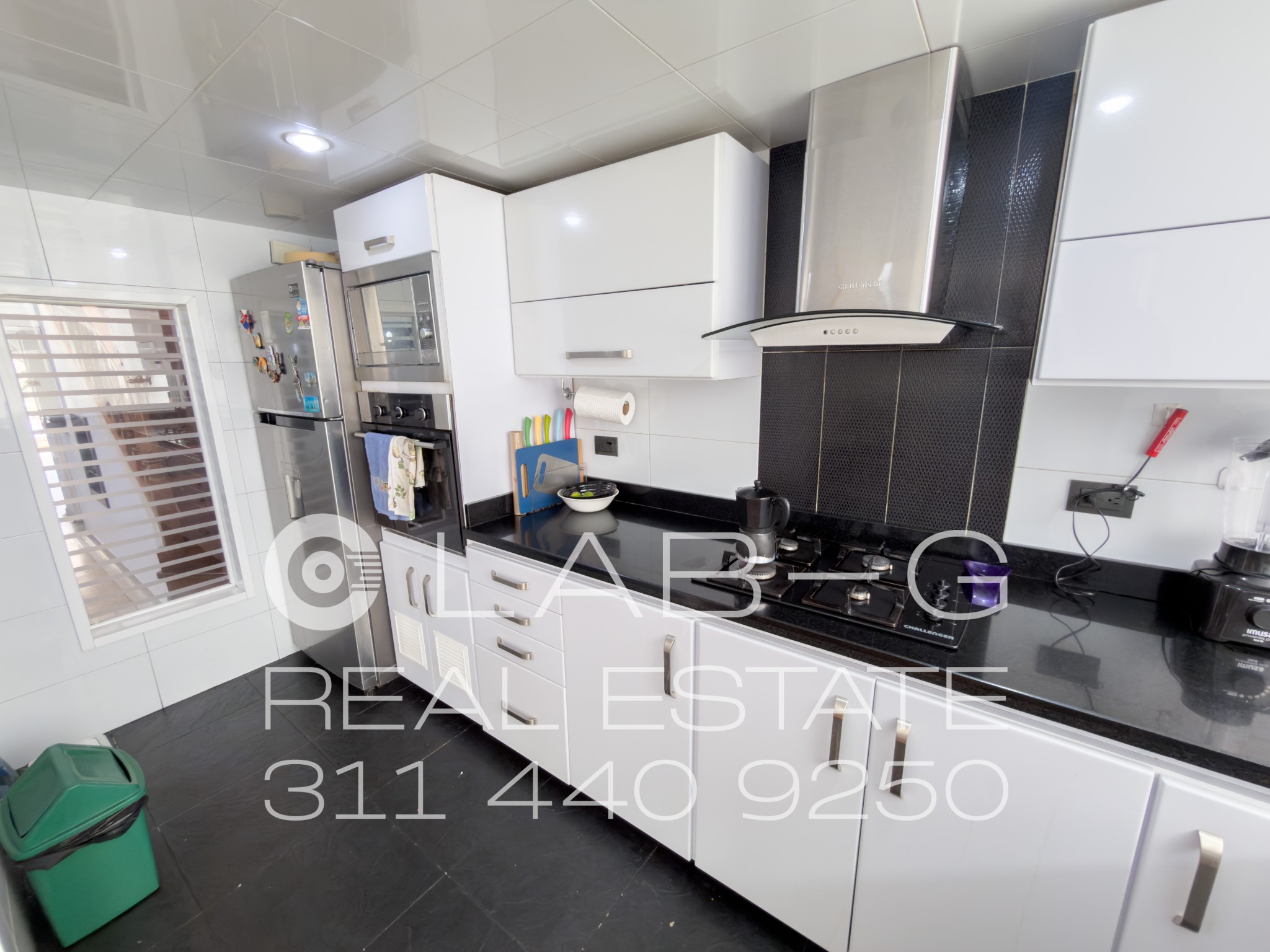 Casa en venta en Quinta Paredes, Bogotá · foto 9 de 24