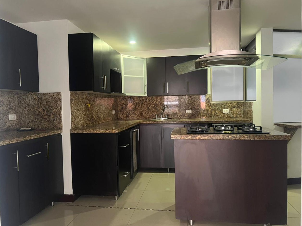 Apartamento en arriendo en Loma Benedictinos, Envigado · foto 5 de 18