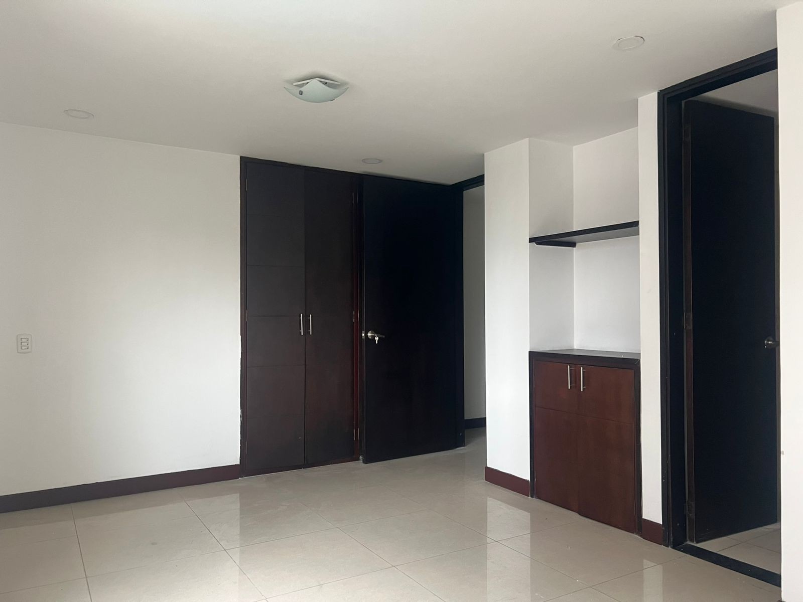 Apartamento en arriendo en Loma Benedictinos, Envigado · foto 11 de 18