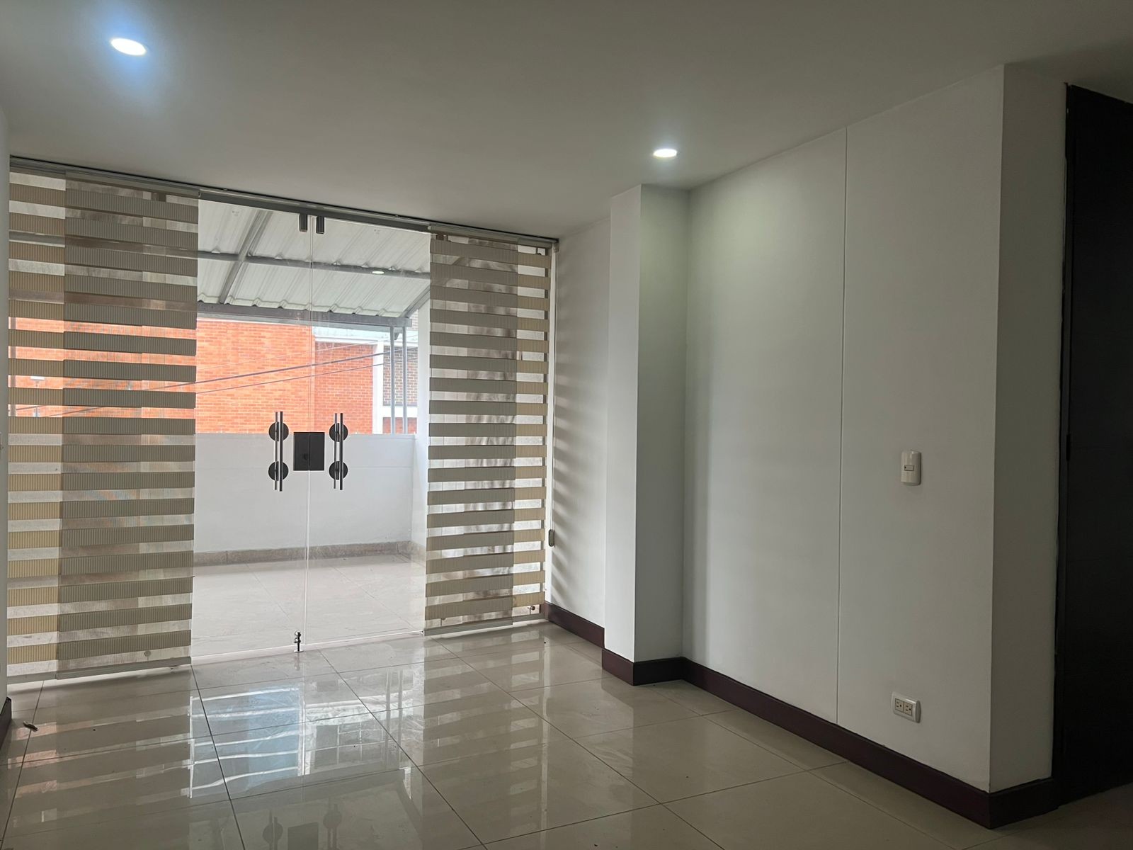 Apartamento en arriendo en Loma Benedictinos, Envigado · foto 2 de 18