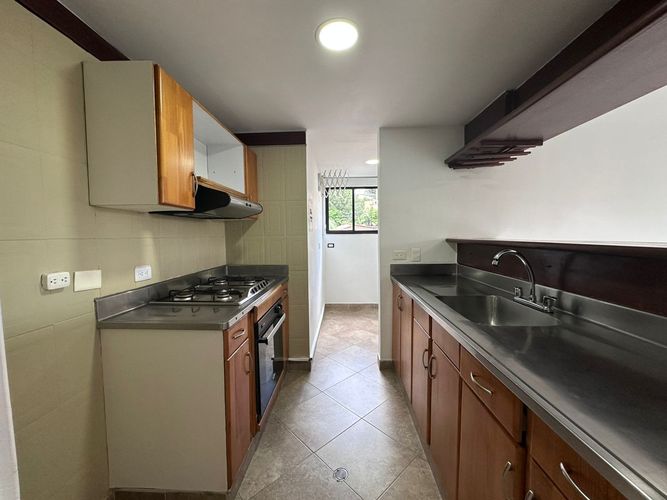 Apartamento en venta en El Poblado, Medellín · foto 5 de 17