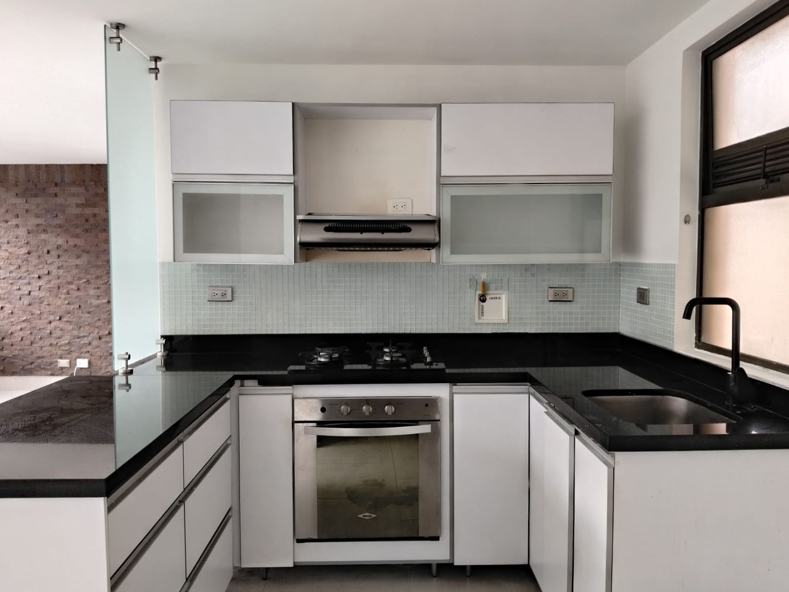 Apartamento en arriendo en El Poblado, Medellín · foto 6 de 17