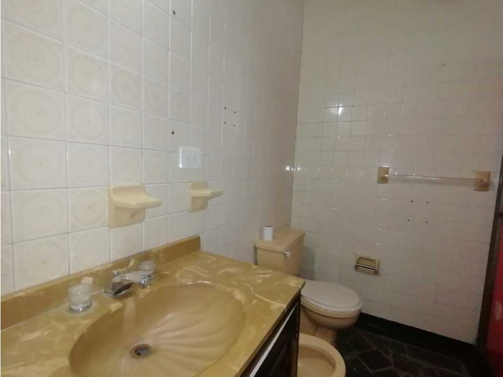 Casa en arriendo en Avenida Santander, Manizales · foto 6 de 16