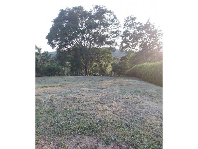 Lote en venta en El Rio, Manizales, 1562 m² · foto 2 de 4