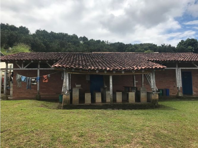 Finca en venta en Lleras, Manizales · foto 6 de 8