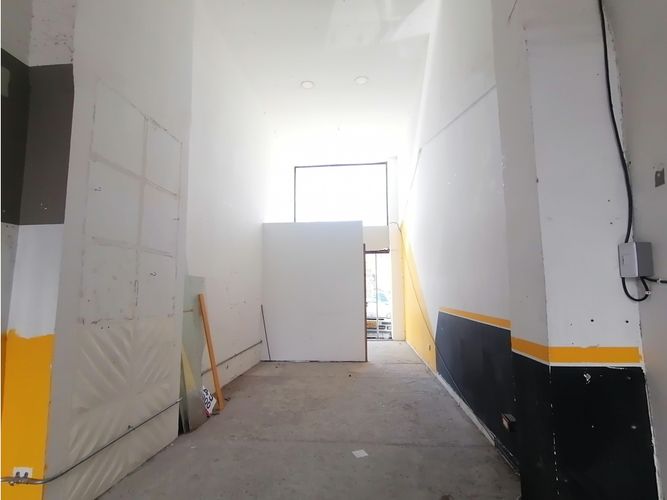 Local en venta en Avenida Santander, Manizales, 90 m² · foto 2 de 11