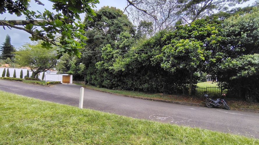 Lote en venta en Pance, Cali, 4631 m² · foto 5 de 8